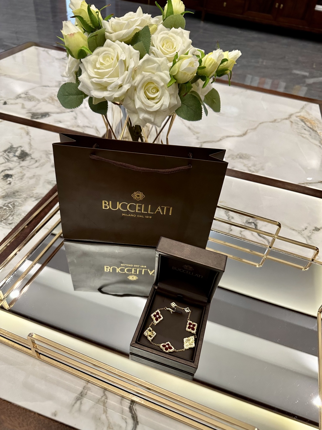 BUCCELLATI jewelry model 05